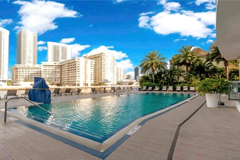 Beachwalk 1B 1B Incredible View Apartment 14 A Hallandale Beach Ngoại thất bức ảnh